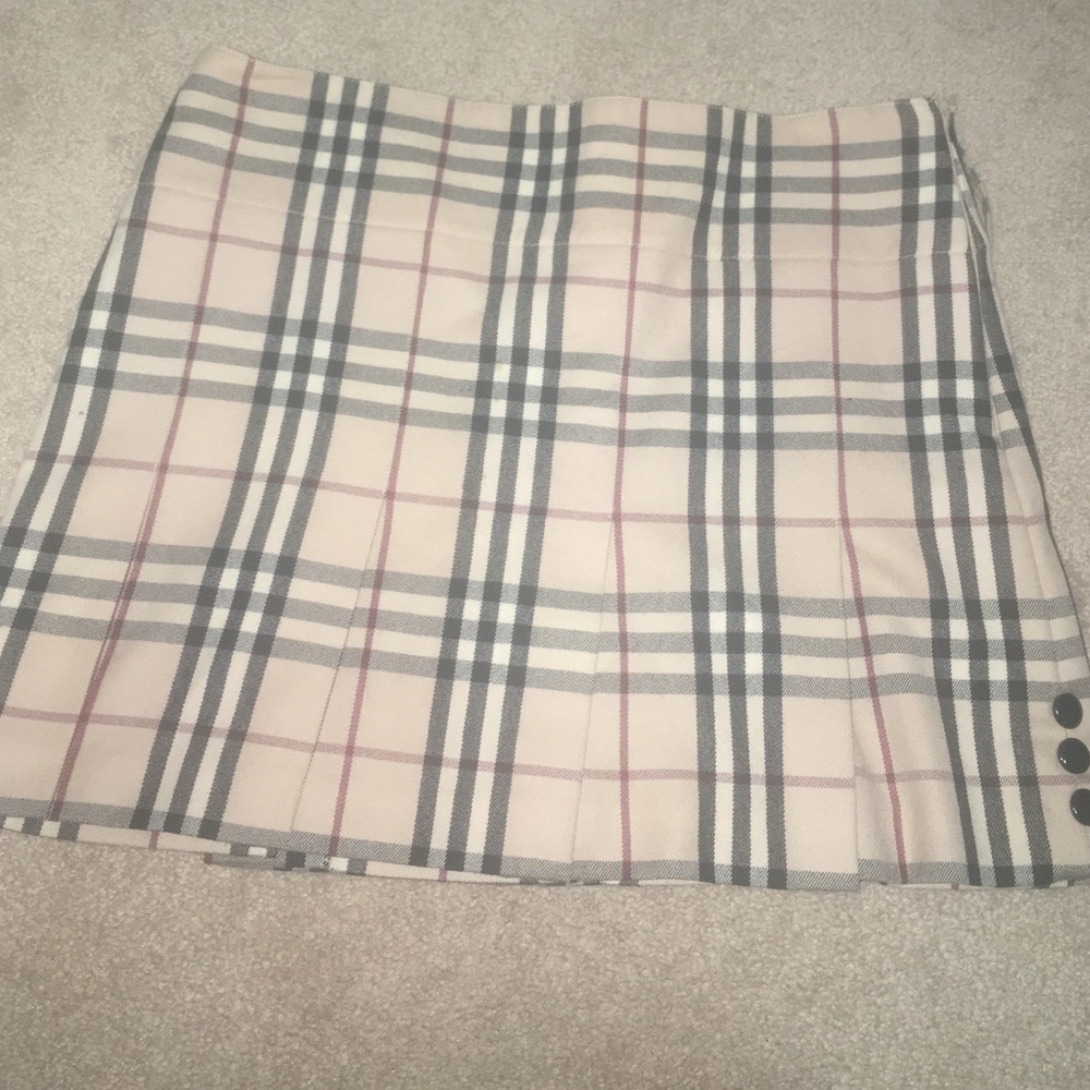 100% authentic Burberry wool skirt
